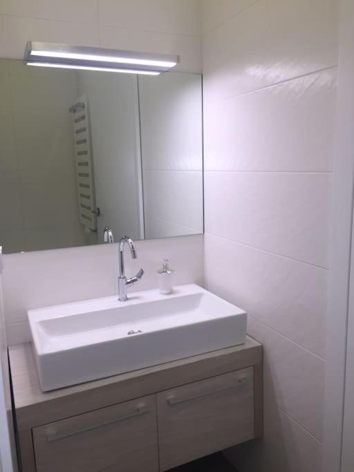 New - 10 Min Downtown Vienne